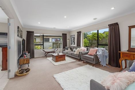 Photo of property in 53 Te Puia Drive, Aotea, Porirua, 5024