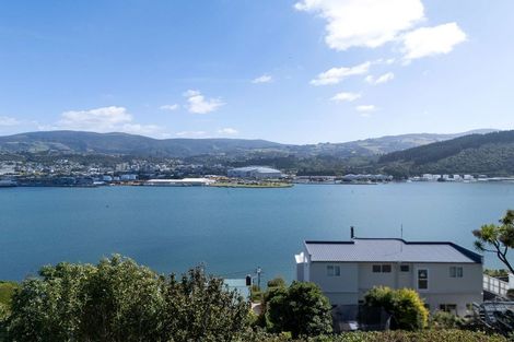 Photo of property in 12 Shandon Road, Vauxhall, Dunedin, 9013