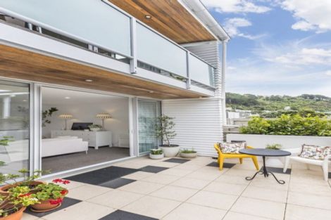 Photo of property in 32 Mantell Street, Seatoun, Wellington, 6022