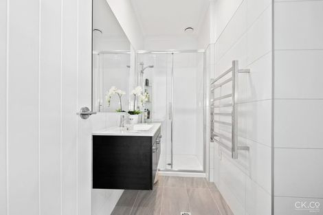 Photo of property in 1/51 Kings Crescent, Hutt Central, Lower Hutt, 5010