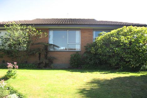 Photo of property in 154 Northcote Road, Northcote, Christchurch, 8052