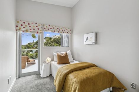 Photo of property in 10 Tannadyce Street, Strathmore Park, Wellington, 6022