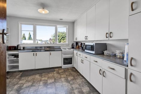 Photo of property in 99 Clawton Street, Westown, New Plymouth, 4310