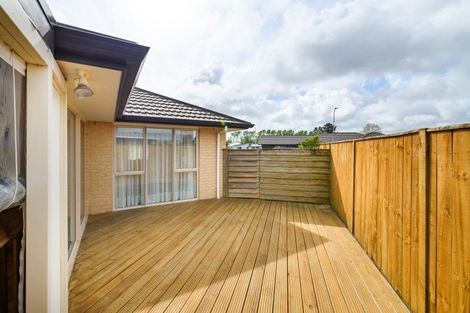 Photo of property in 98 Rosalie Terrace, Kelvin Grove, Palmerston North, 4414