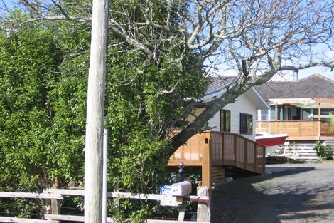 Photo of property in 16 Hawke Crescent, Beachlands, Auckland, 2018