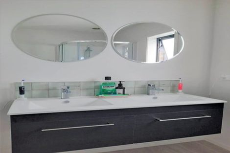 Photo of property in 98a Conclusion Street, Ascot Park, Porirua, 5024