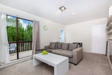 Photo of property in 12 Hillman Place, Ranui, Auckland, 0612