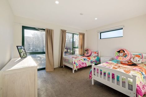 Photo of property in 164 Queenspark Drive, Parklands, Christchurch, 8083