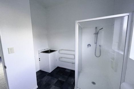 Photo of property in 127 Lancaster Road, Beach Haven, Auckland, 0626