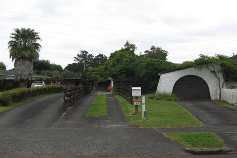 Photo of property in 2/27 Kindergarten Drive, Conifer Grove, Takanini, 2112