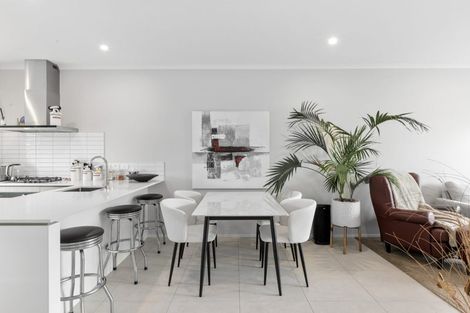 Photo of property in 26a Taikura Avenue, Red Beach, 0932