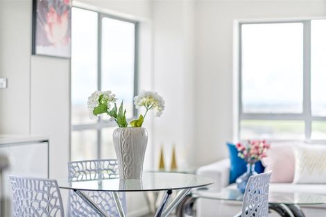 Photo of property in 1 Elevation Street, Flat Bush, Auckland, 2019