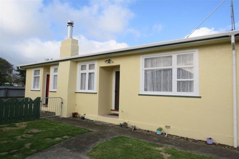 Photo of property in 30 Sussex Street, Levin, 5510