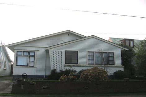 Photo of property in 13 Heath Grove, Waiwhetu, Lower Hutt, 5010