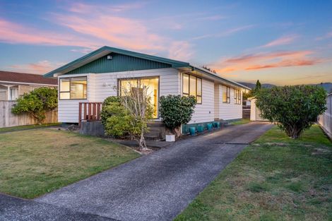 Photo of property in 83 Pasadena Crescent, Totara Park, Upper Hutt, 5018