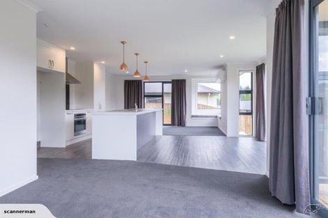 Photo of property in 35 Grandvista Drive, Green Island, Dunedin, 9018