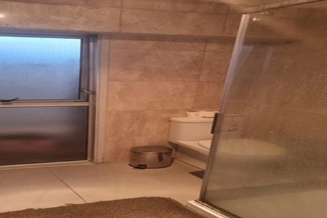 Photo of property in 17 Glengowan Place, Conifer Grove, Takanini, 2112