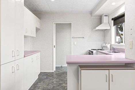 Photo of property in 82 Grace Crescent, Richmond Heights, Taupo, 3330