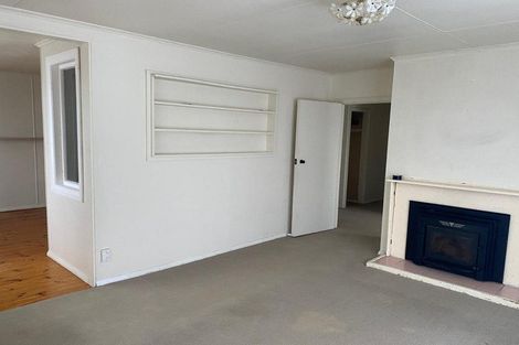 Photo of property in 49 Davidson Crescent, Tawa, Wellington, 5028