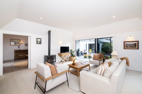 Photo of property in 5 Kensington Drive, Taradale, Napier, 4112