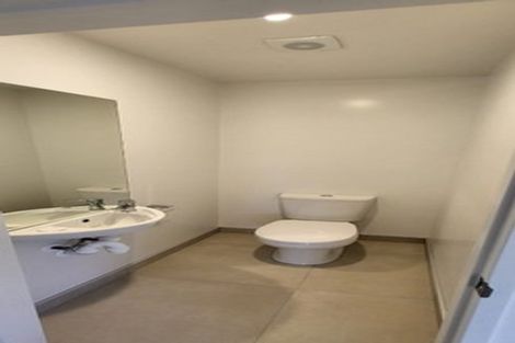 Photo of property in 15a Chadwick Crescent, Mangere East, Auckland, 2024