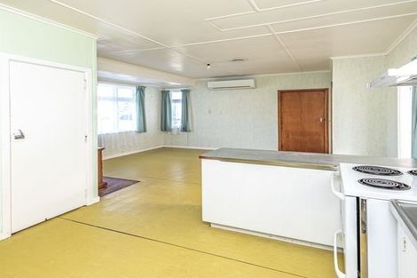Photo of property in 11 Station Road, Marton, 4710