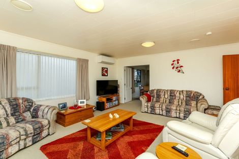 Photo of property in 7 Alpine Grove, Upper Vogeltown, New Plymouth, 4310