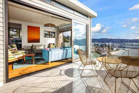 Photo of property in 51 The Crescent, Roseneath, Wellington, 6011