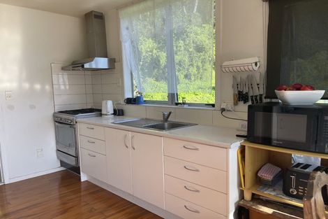 Photo of property in 57 Seaview Road, Piha, New Lynn, 0772