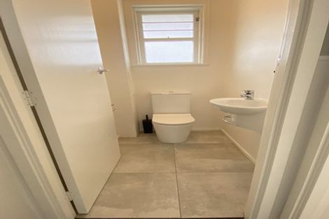 Photo of property in 115 Wallace Road, Mangere Bridge, Auckland, 2022