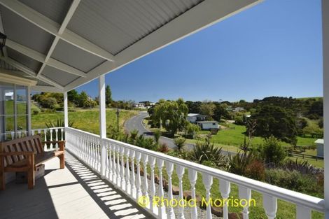 Photo of property in 2 Emay Crescent, Pahi, Paparoa, 0571