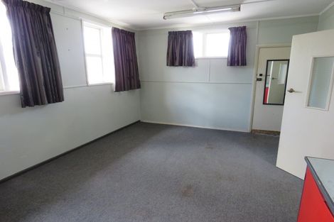 Photo of property in 23 Wakefield Street, Westport, 7825