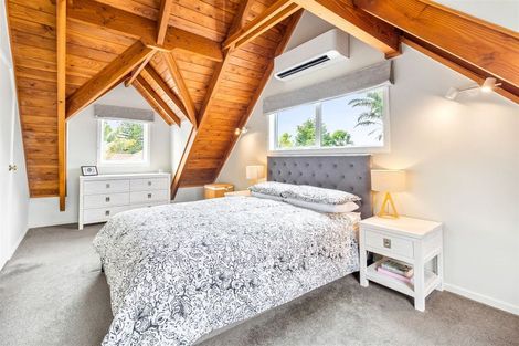 Photo of property in 1a Barberry Lane, Te Atatu Peninsula, Auckland, 0610