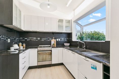 Photo of property in 5 Kau Kau Way, Ngaio, Wellington, 6035