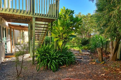 Photo of property in 8 Trig Hill Terrace, Waikanae Beach, Waikanae, 5036