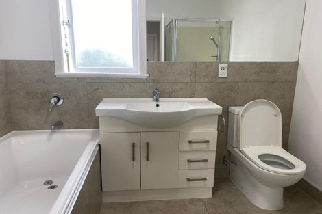 Photo of property in 101 Stanley Road, Glenfield, Auckland, 0629