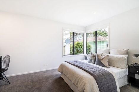 Photo of property in 5c Nea Place, Hillcrest, Auckland, 0627