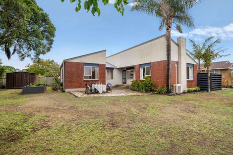 Photo of property in 10 Rakatau Place, Ruakaka, 0116