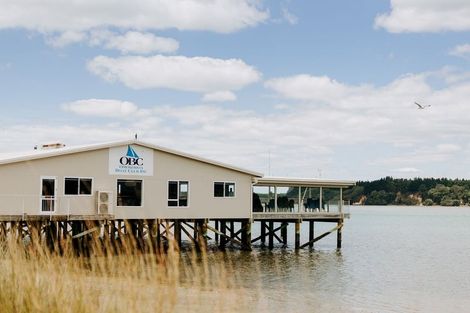 Photo of property in 5 Links View Drive, Omokoroa, 3114