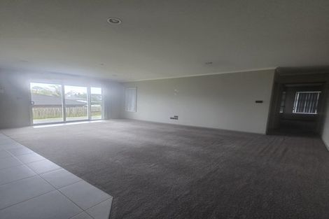 Photo of property in 31 Cape Vista Crescent, Pukekohe, 2120