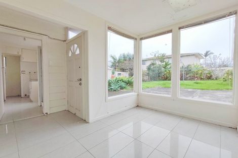 Photo of property in 352 Lake Road, Takapuna, Auckland, 0622