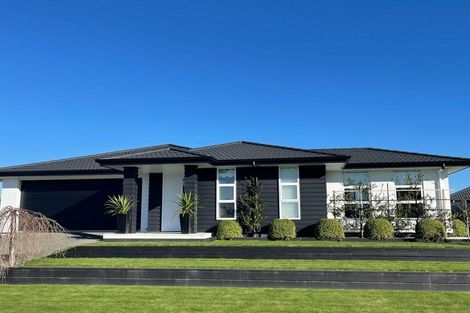 Photo of property in 6 Puketutu Grove, Motueka, 7120