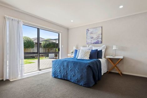 Photo of property in 13 Amapur Place, Flat Bush, Auckland, 2019