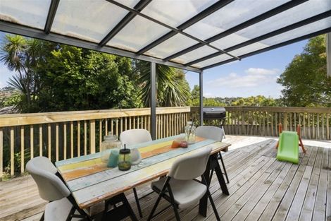 Photo of property in 2/48 Nor'east, Northcross, Auckland, 0632