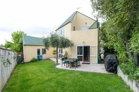 Photo of property in 27a Campbell Street, Havelock North, 4130