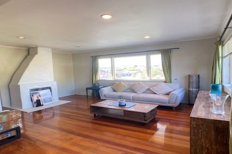Photo of property in 95 View Road, Henderson, Auckland, 0612