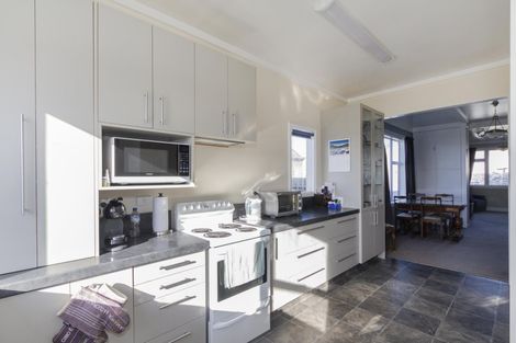 Photo of property in 16 Foyle Street, Oamaru North, Oamaru, 9400