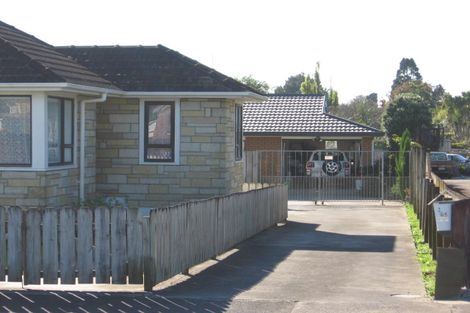 Photo of property in 2/65 Cambridge Terrace, Papatoetoe, Auckland, 2025