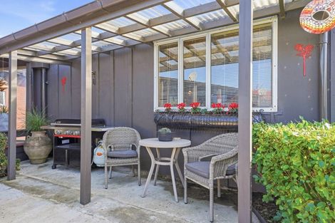 Photo of property in 23 Gibbons Crescent, Castlecliff, Whanganui, 4501