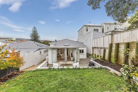 Photo of property in 23 Porritt Avenue, Mount Victoria, Wellington, 6011